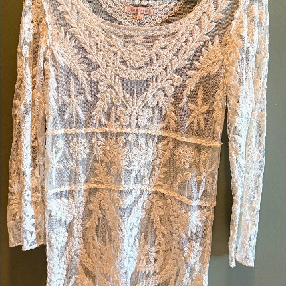 Gibson Latimer Ivory Embroidered Sheer Lace Tunic